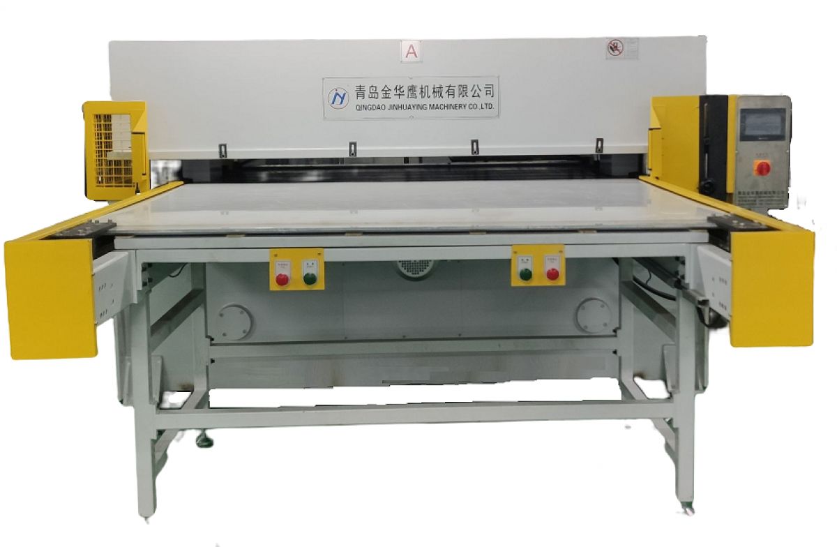 Máy dập thủy lực bốn trụ truyền liệu một/hai bên